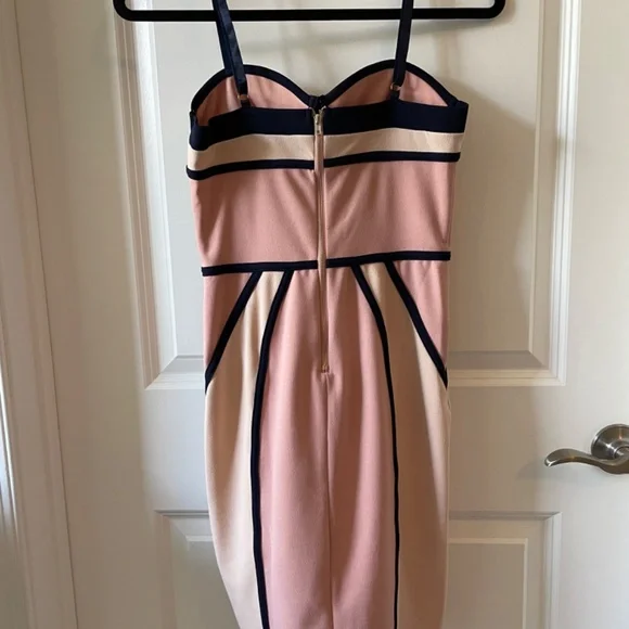 Entry Pink Color-block Pencil Dress - Picture 2 of 3